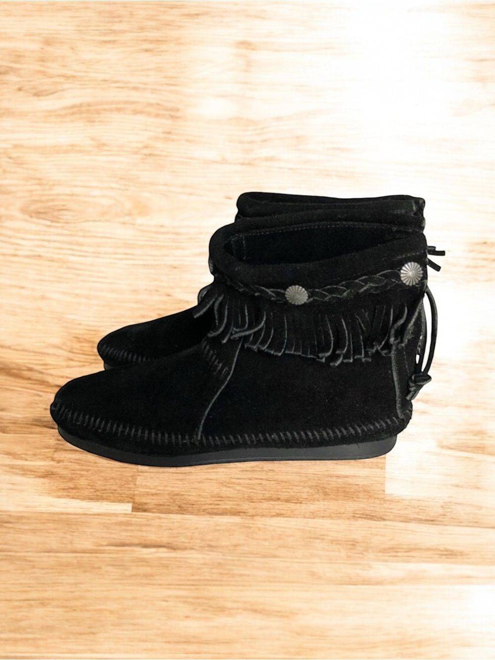 Minnetonka Fringe Ankle Boots Booties Black Suede